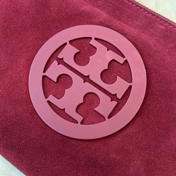 Tory Burch wristlet - Picture 2 of 7